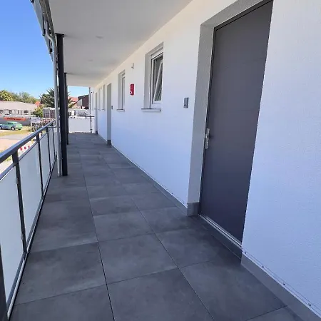 Apartdays *