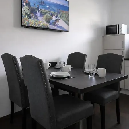 Apartdays 3*