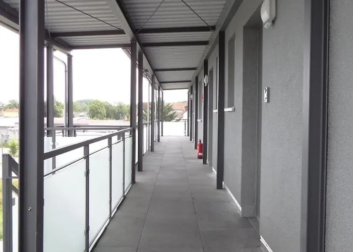 Apartdays 3*